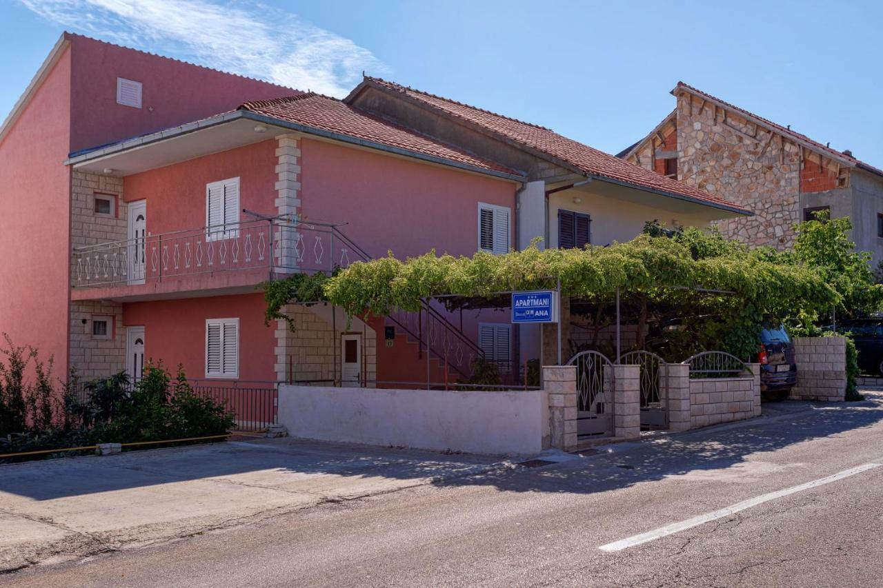 Ana Buratovic Apartment