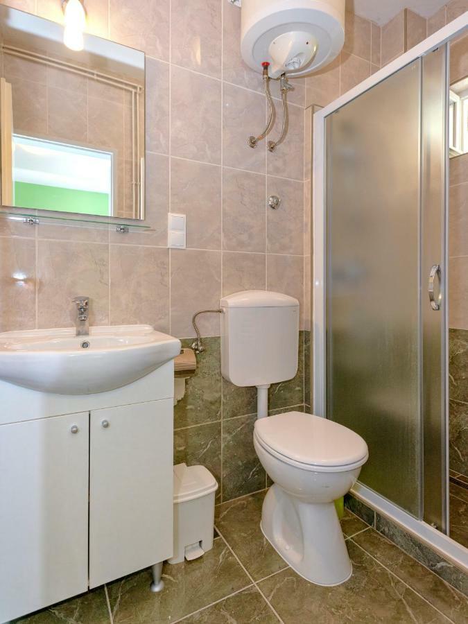 Ana Buratovic Apartment *