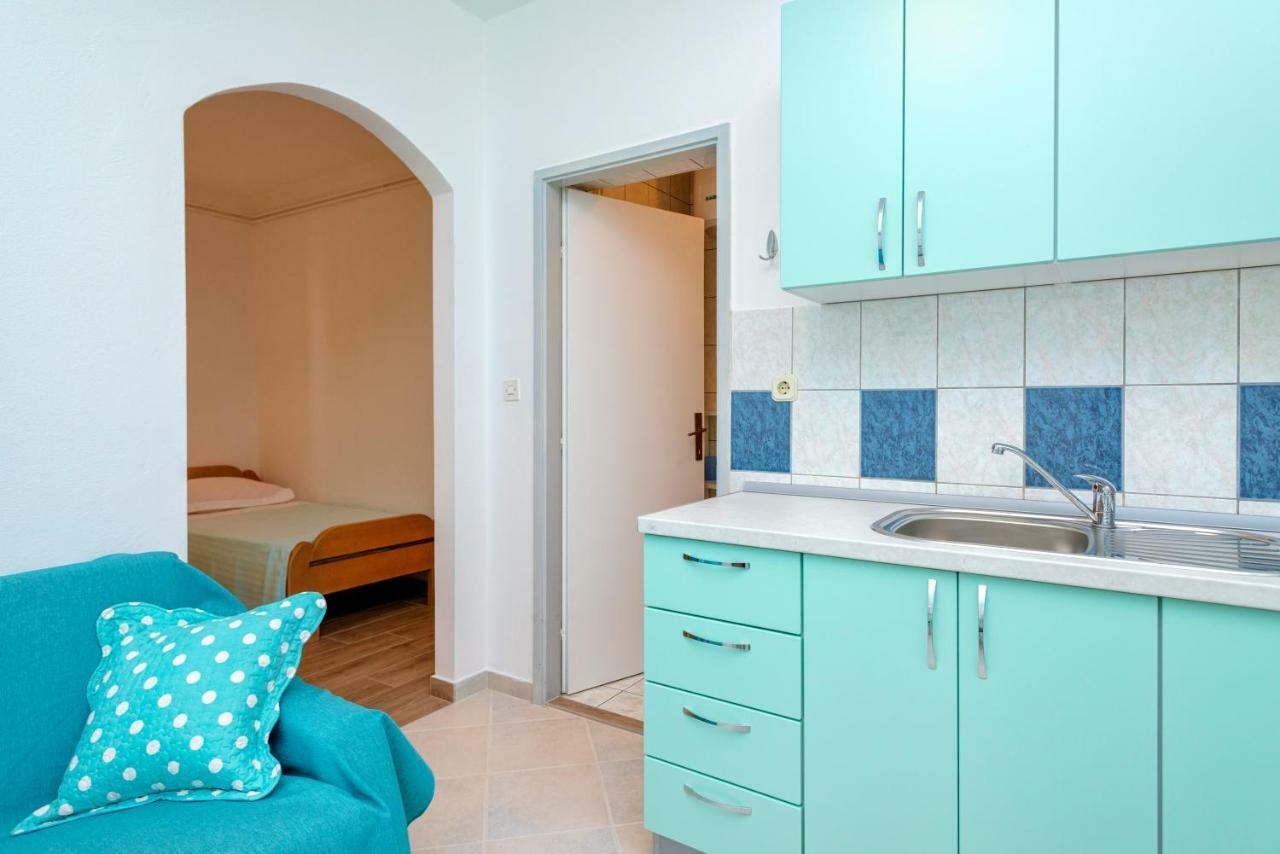 Ana Buratovic Apartment *